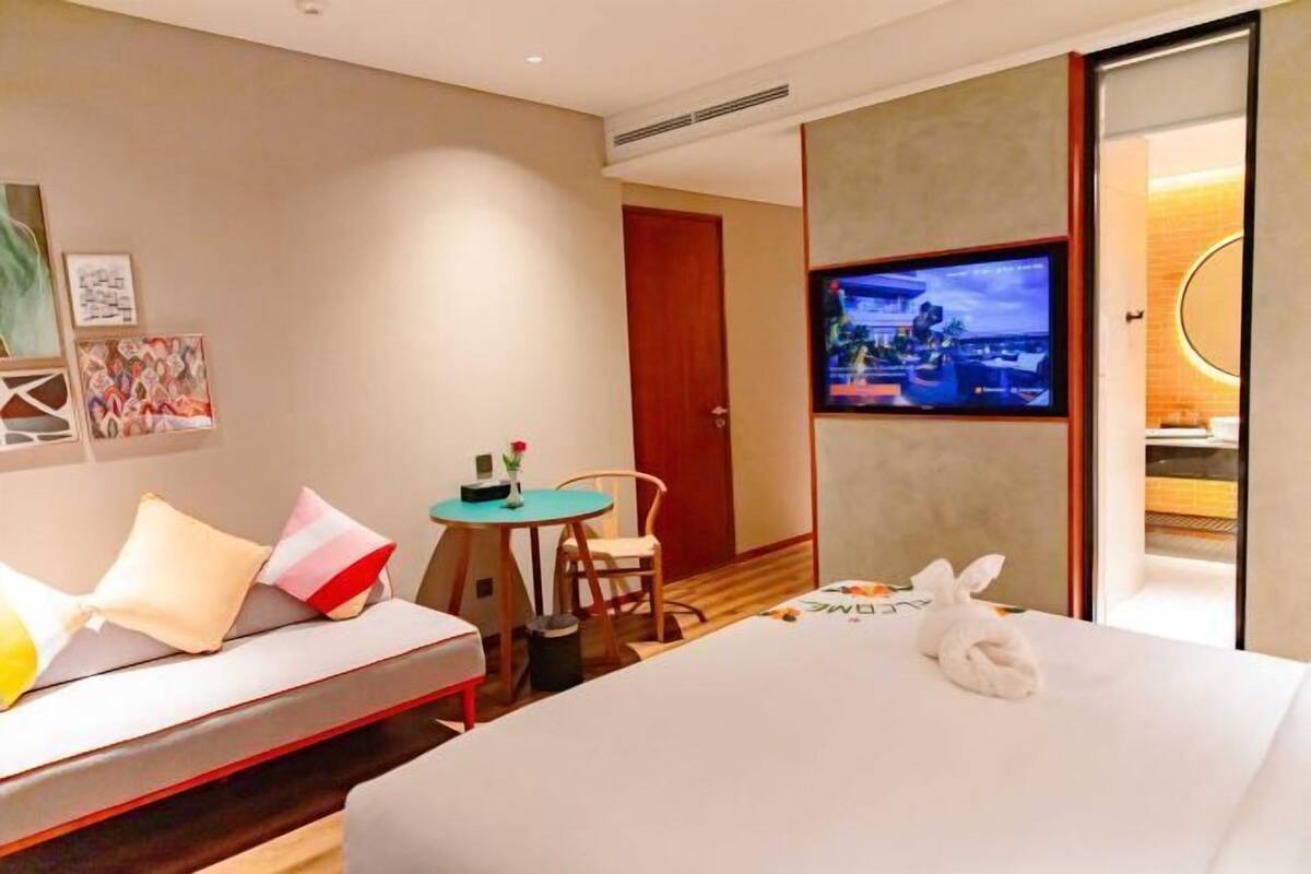 Premium bedding, memory foam beds, minibar, in-room safe