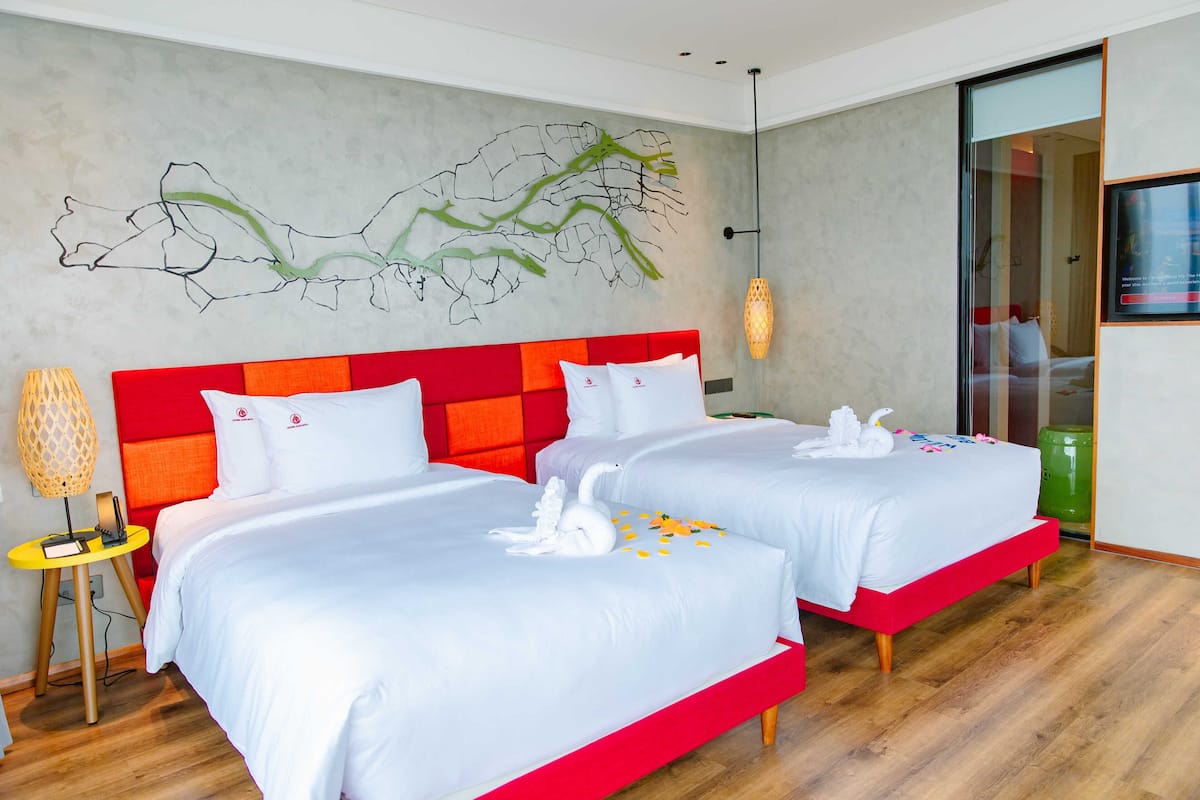 Executive Suite Twin Room, River View | 1 quarto, roupas de cama premium