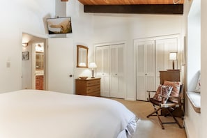 3 Schlafzimmer, Schreibtisch, Bügeleisen/Bügelbrett, kostenloses WLAN