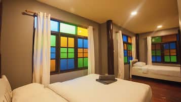 Standard Triple Room | Soundproofing, free WiFi, bed sheets