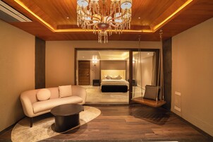 Leela My Space (Lower Ground Floor - Private Sitout with No View) | Odadan manzara