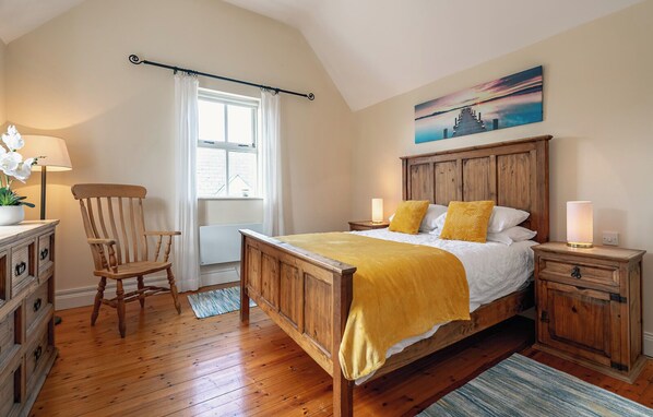 3 Schlafzimmer, Reisekinderbett, Internetzugang, Bettwäsche