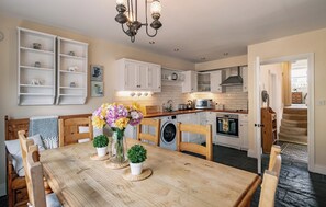 Dining - 3 bedroom pet friendly home in the heart of Kenmare town (Kenmare)