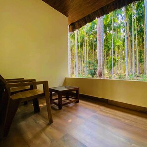 Een laptopwerkplek, gratis wifi