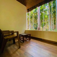 Laptop workspace, free WiFi