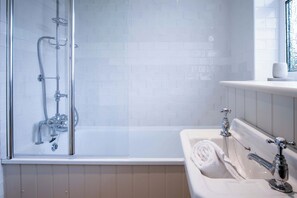 Badkar/dusch och handdukar