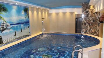 2 indoor pools