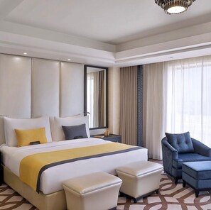 Desk, blackout curtains, iron/ironing board, free WiFi - Cheerful Hotel Al Rass (Ar Rass)