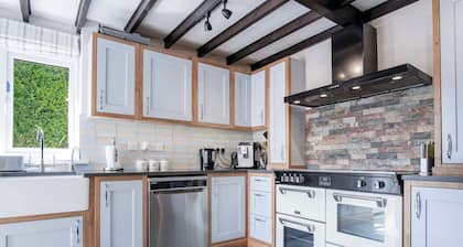 Bryn View – 5 Bedroom Holiday Home – Oxwich