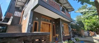 Capital O 94274 巴利莫利民宿