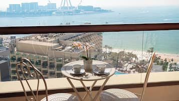 Luxury Apartment, 2 Bedrooms, Balcony, Sea View | Terrace/patio