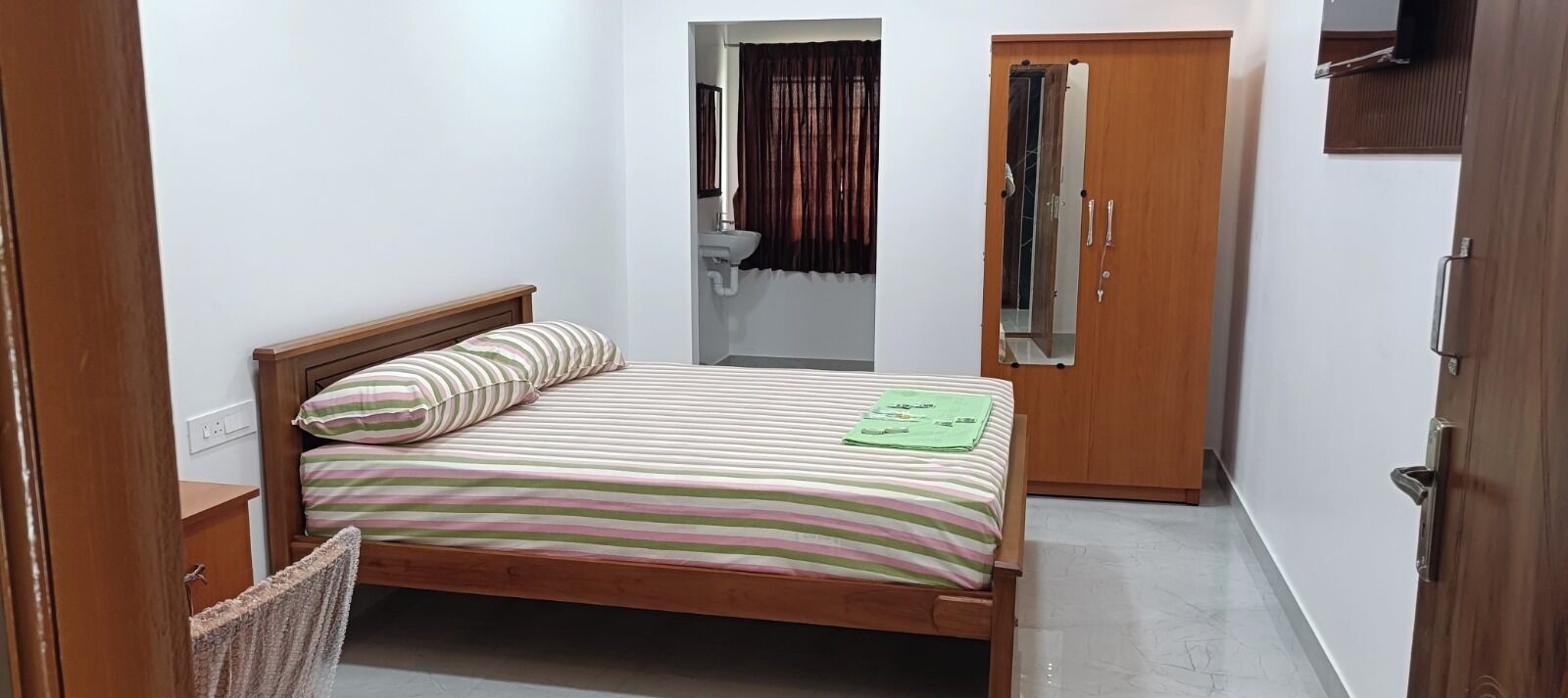 Family Double Room, Balcony | Desk, laptop workspace, rollaway beds, free WiFi