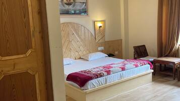 Premium bedding, pillow-top beds, soundproofing, free WiFi