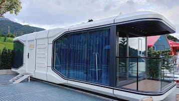 ห้องแฟมิลี่, วิวแม่น้ำ | โต๊ะทำงาน, Wi-Fi ฟรี