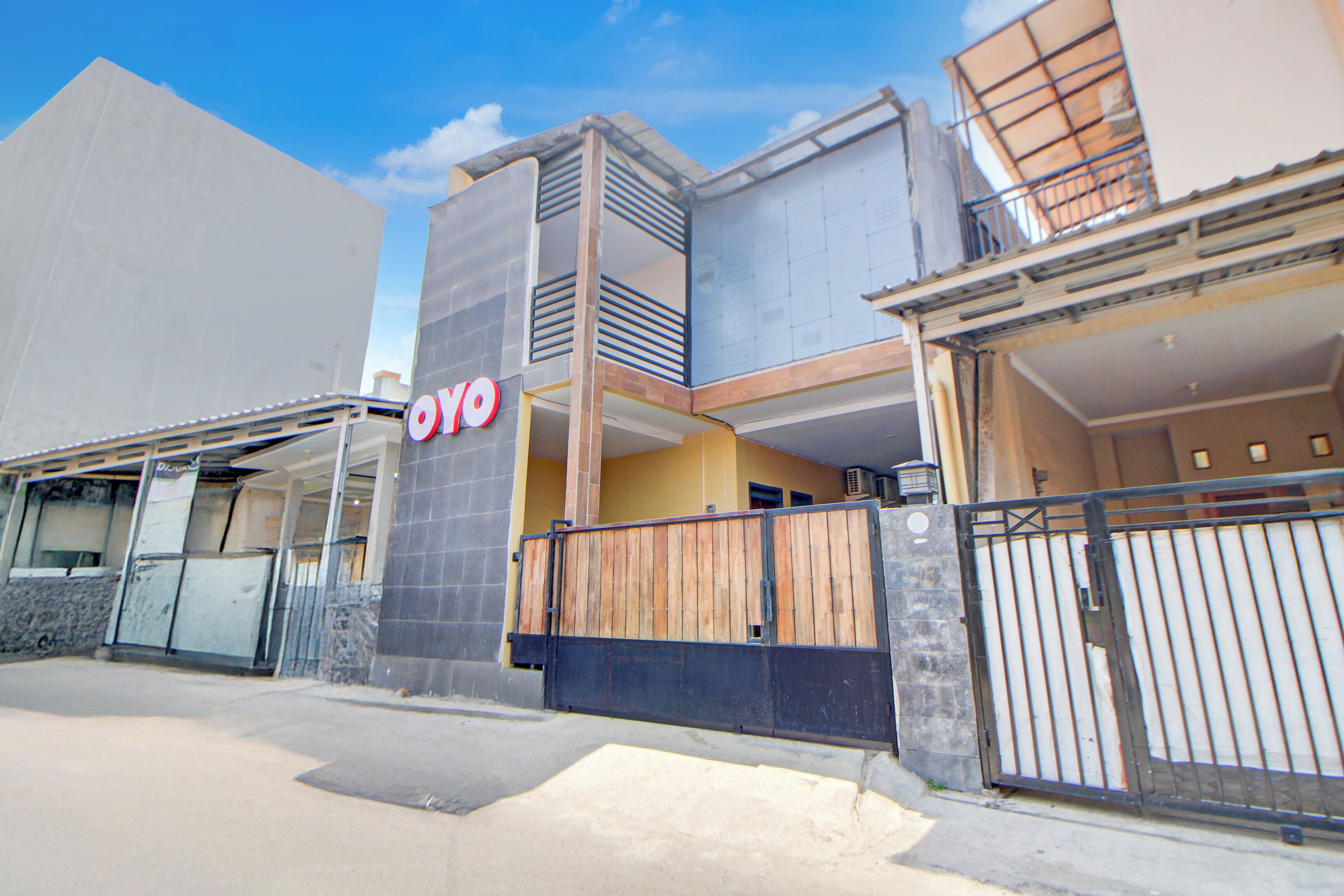 Fachada de la propiedad