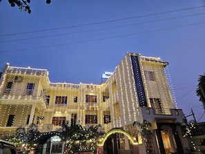 Fachada de la propiedad