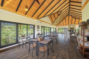 Dining - Echor Hill Farm Cottages Palampur (Palampur)