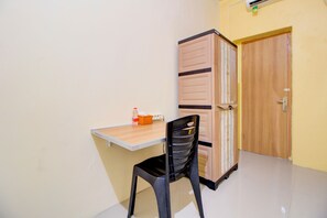 Standard Double Room | Egyptian cotton sheets, premium bedding, bed sheets - Hotel O Alun-Alun Purwokerto Near Gor Satria Purwokerto Formerly Guest House Blessing (Purwokerto)