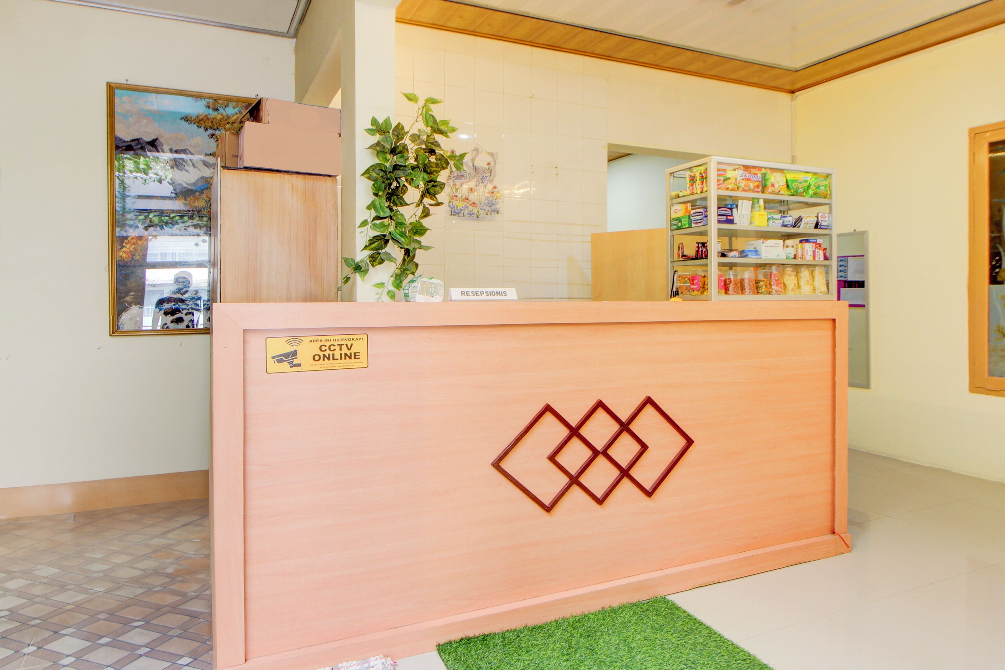 Photo - Hotel O Alun-Alun Purwokerto Near Gor Satria Purwokerto Formerly Guest House Blessing