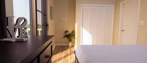 4 camere, ferro/asse da stiro, Wi-Fi gratuito, lenzuola