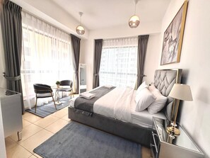 Deluxe Apartment, 1 Bedroom, Balcony, Marina View | Blackout drapes, soundproofing, iron/ironing board, free WiFi