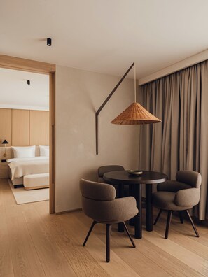 Executive Suite | Living area