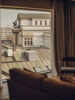 行政套房 | 起居区 | 55-英寸LED 电视（配备卫星频道）