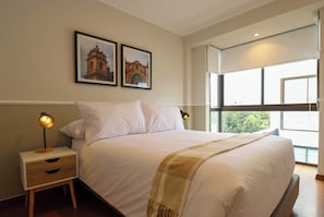 3 slaapkamers, een strijkplank/strijkijzer, wifi, beddengoed