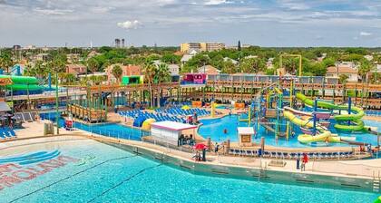 Welcome to your cozy retreat in Daytona Shores, just steps from the Atlantic Ocean. Perfect for solo travelers or couples, this comfy motel studio offers easy beach access and is surrounded by great local restaurants and cafés.