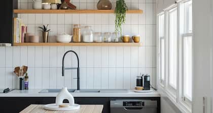 Burnie Retreat - Coastal Comfort Awaits