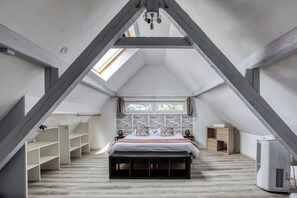 4 Schlafzimmer, Bügeleisen/Bügelbrett, WLAN, Bettwäsche