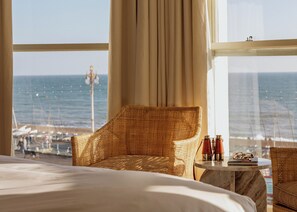 Large Guest Room, Sea View | Beach/ocean view - NO. 124 Brighton (Brighton)
