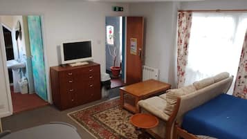 Chambre Double Standard | Wi-Fi gratuit, draps fournis
