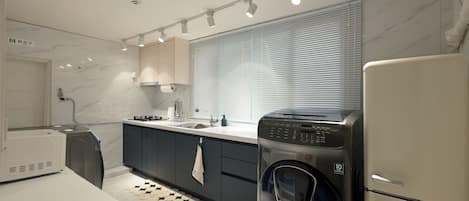 Fridge, microwave, coffee/tea maker, electric kettle