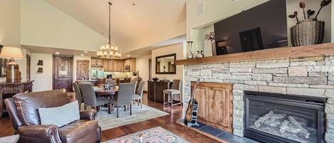 TV, fireplace, offices