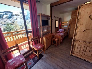 1 bedroom