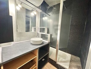Bathroom - Apartment Vars, 2 bedrooms, 5 persons (Vars)