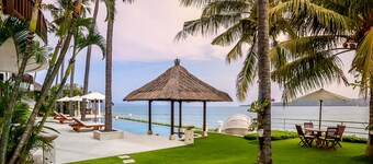 Villa Blanca by Alfred in Bali - Modern Luxury 5 Bdr Oceanfront Villa in Candidasa