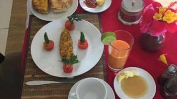 Dagelijks continentaal ontbijt inbegrepen