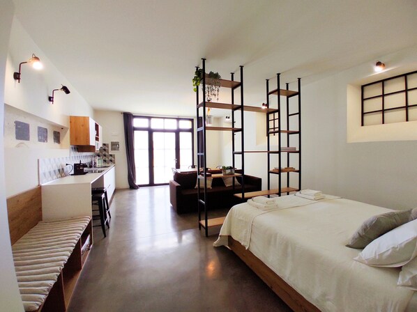 1 bedroom, desk, free WiFi, bed sheets - La Crosona 2 - Original and romantic Openspace in the countryside (Lazise)