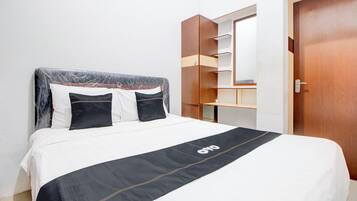 Soundproofing, free WiFi, bed sheets