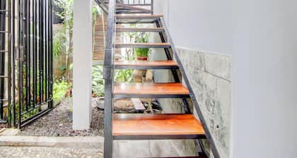 Capital O 94314 Sunny Co Living