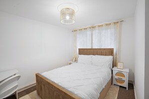 3 bedrooms, WiFi, bed sheets