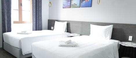 Kahden hengen standard-huone (yksi tai kaksi sänkyä), useita sänkyjä, tupakointi kielletty | Minibaari, yksilöllisesti sisustettu, yksilöllisesti kalustettu