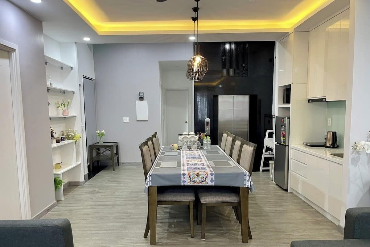 Family Apartment, 2 Bedrooms, Kitchenette, Ocean View | Living area | 43-inch Smart TV with satellite channels, pay films