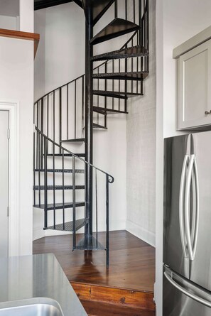 Interior - Condo on King Street - Rooftop & Terrace! (Charleston)