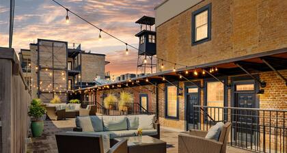 Perfect Location - King Street Condo!