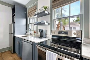Fridge, microwave, oven, stovetop - The Inns | Grand 9BR Charleston Downtown Home! (Charleston)