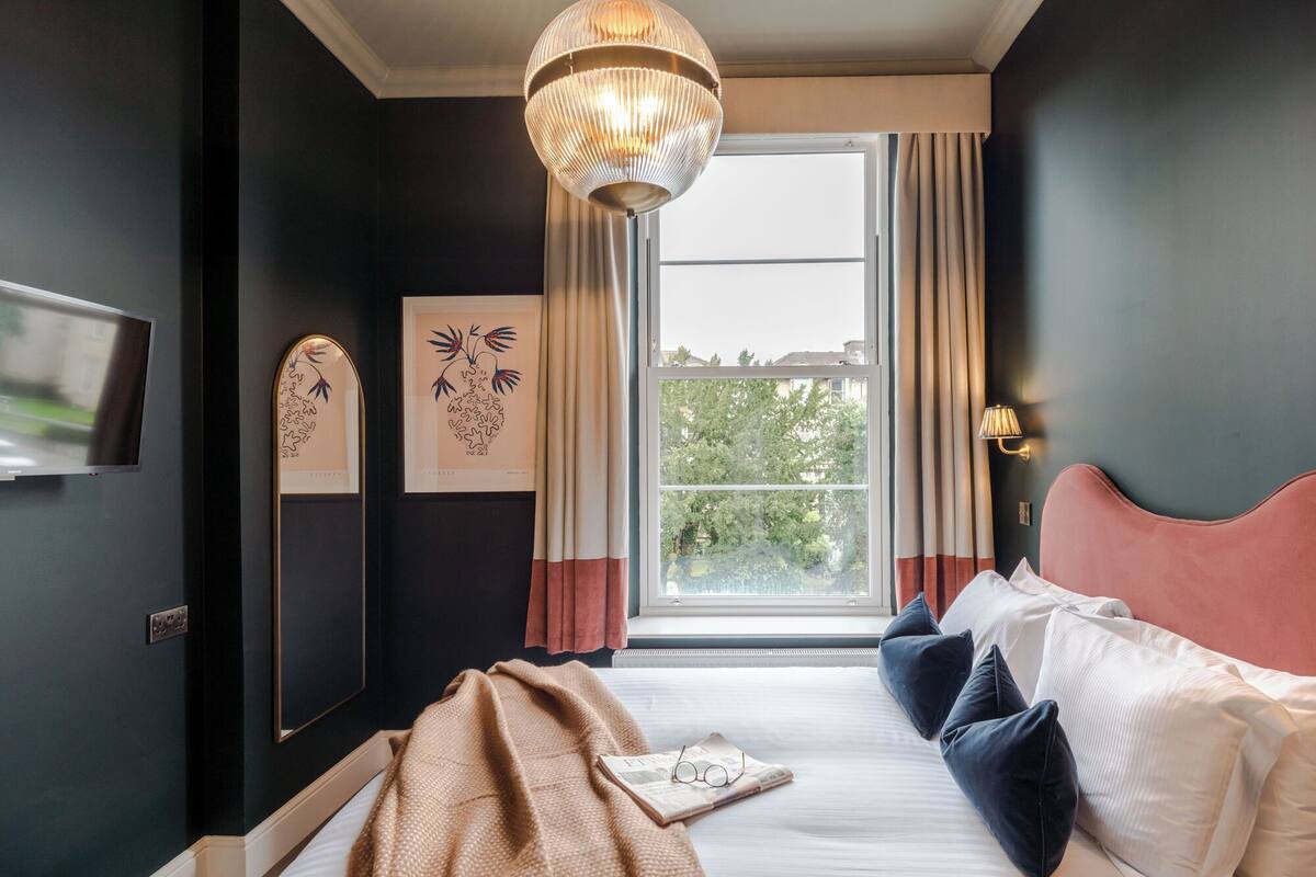 Chambres insonorisées, fer et planche à repasser, Wi-Fi gratuit