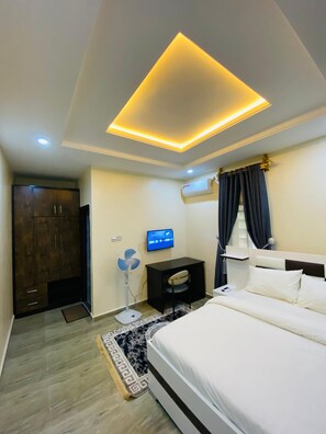 2 間睡房、熨斗/熨衫板、Wi-Fi、床單